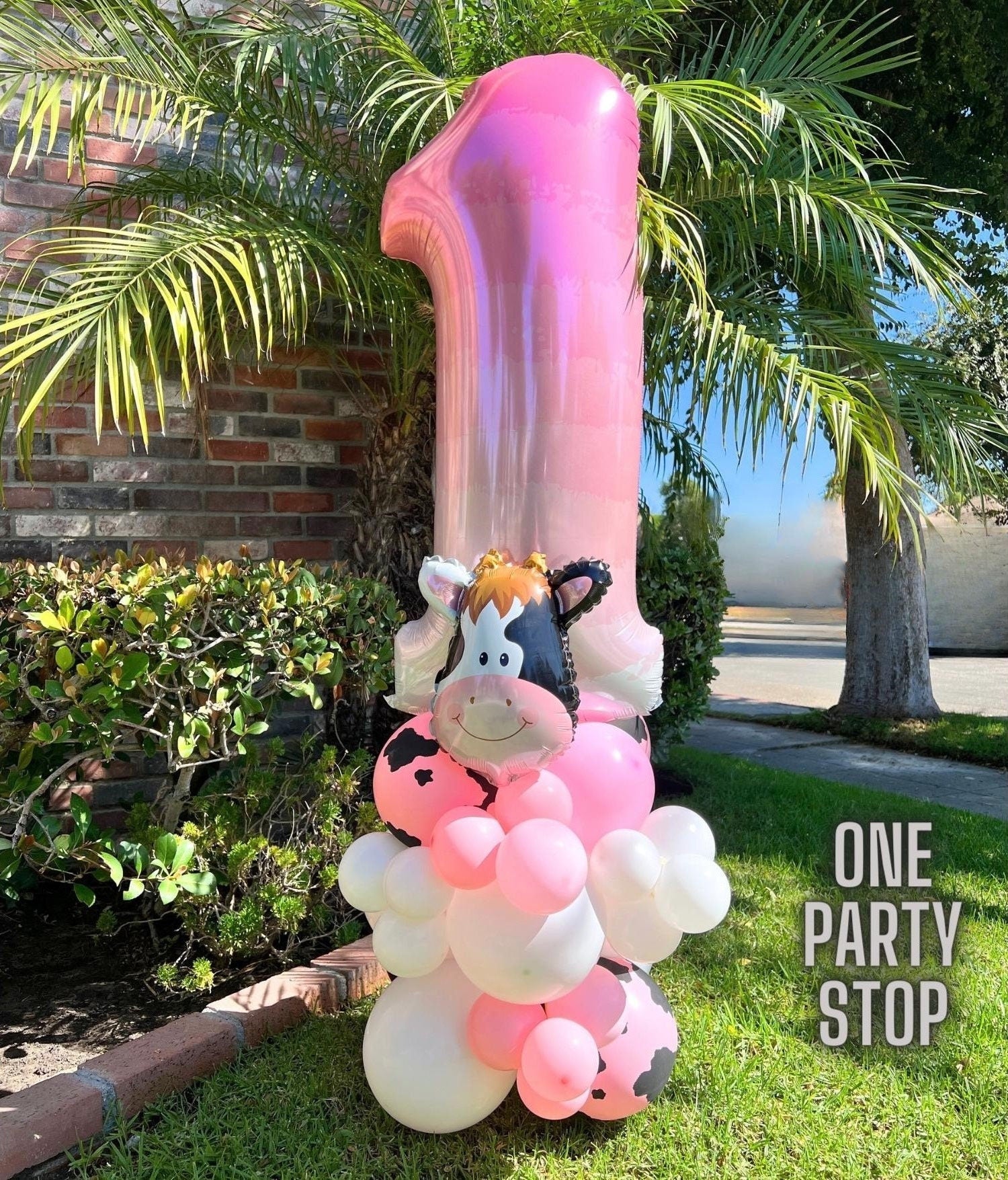 Cow Print Balloon Garland: Pink Rodeo, Farm Party Backdrop