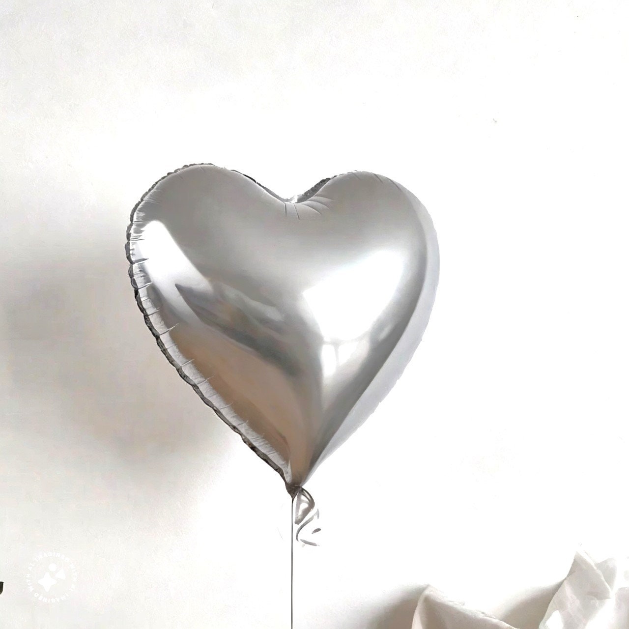 Red Balloon Bouquet: Valentine's Day Party Garland, Made in USA