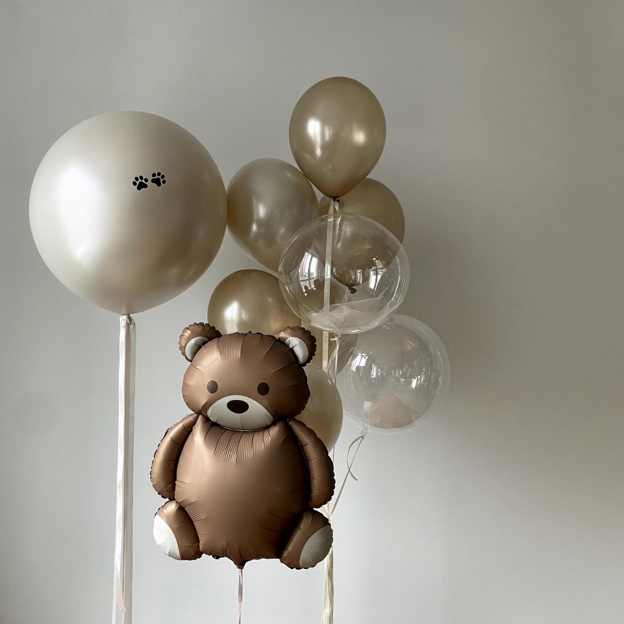 Teddy Bear Balloon Bouquet: Neutral Baby Shower Decor