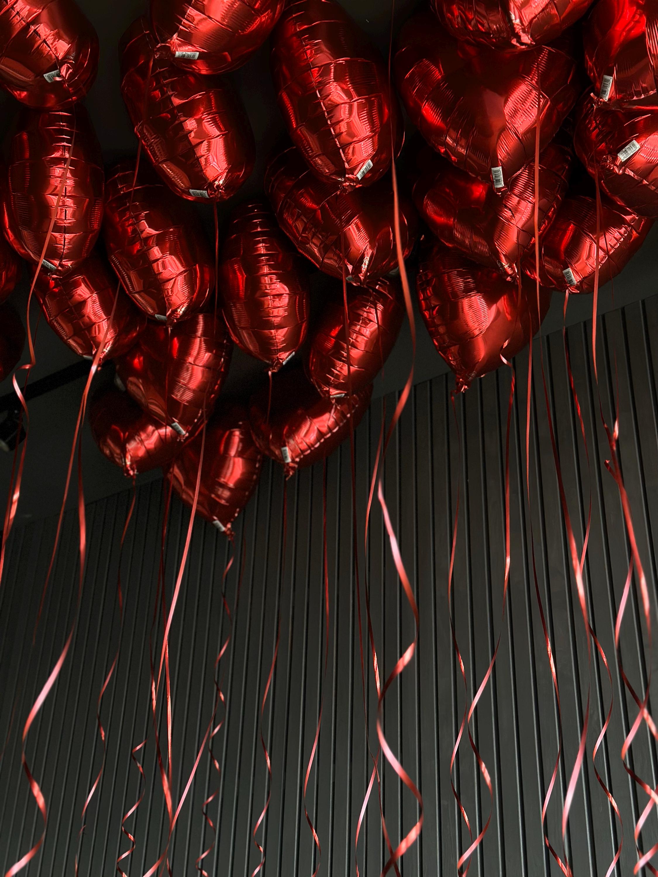 Red Heart Balloons: Valentine's Day Foil Mylar Decor