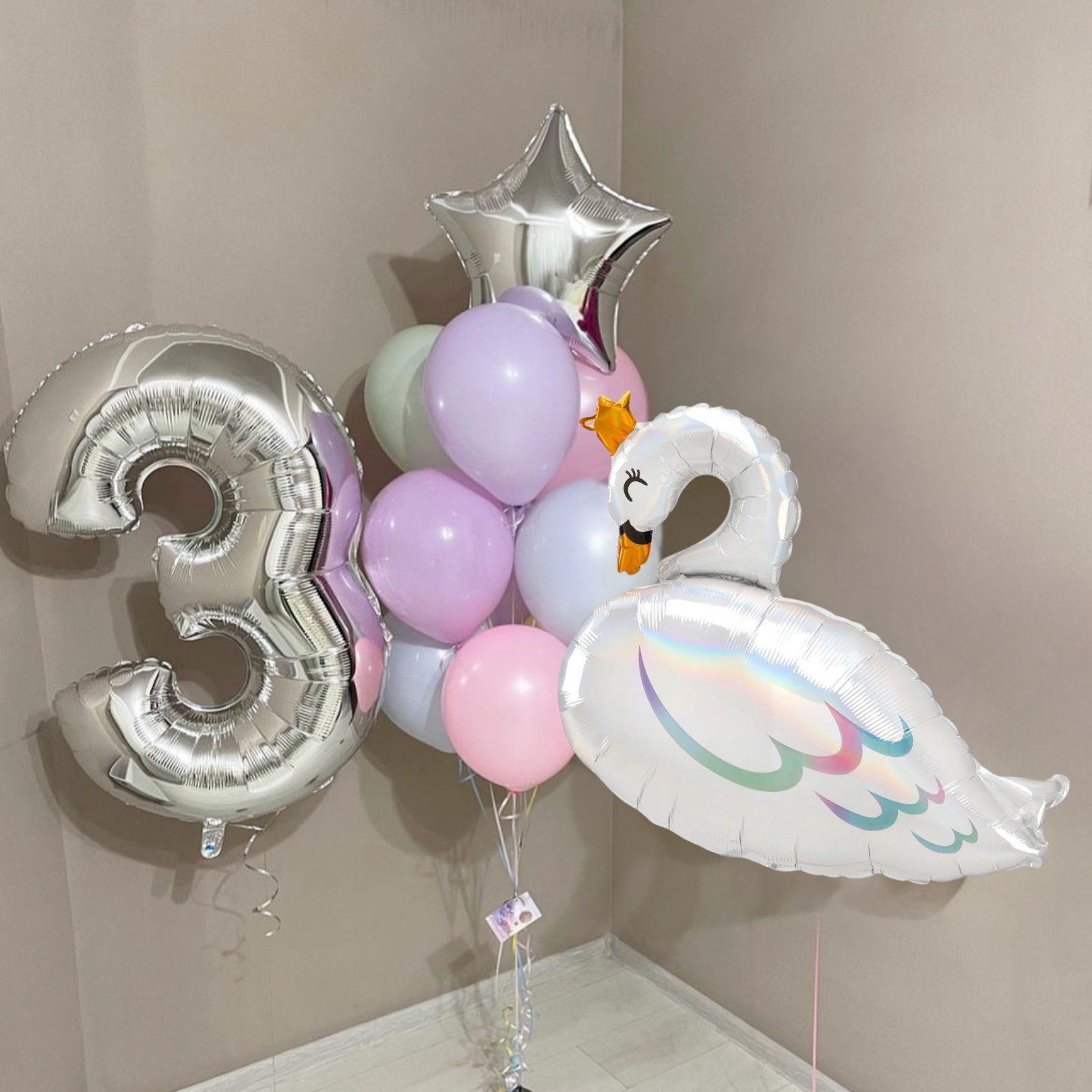 Swan Birthday Balloon Bouquet: Girls Party Decorations